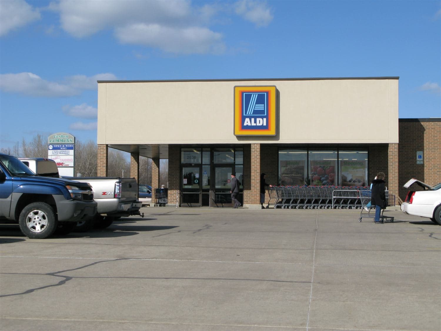 Aldi Holding Job Fair Today - News Now Warsaw