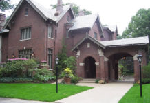 With Pence joining Trump campaign, mansion security grows
