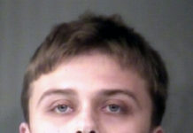 Pierceton man arrested for exposing himself to random women