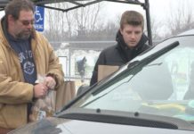 United Steelworkers Local 809 provides Christmas dinner to more than 250 local families