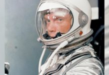 US begins to bid John Glenn farewell with public viewing