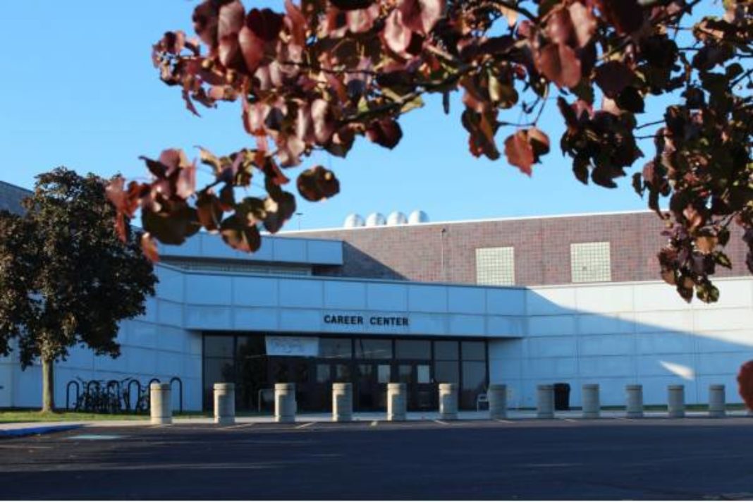 Warsaw Community High School and Warsaw Area Career Center hosting