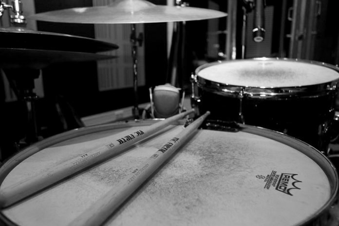 Drums-black-and-white-696x464