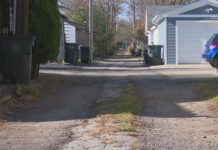 St. Joseph County commissioner walks out before recycling contract vote