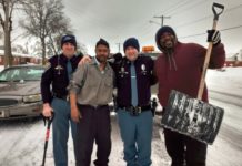 Good Samaritans help dig state trooper out of snow bank