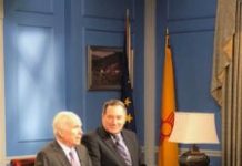 Tributes, remembrances pour in for Senator John McCain