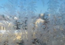 Tips on dealing with extreme cold, frostbite and hypothermia