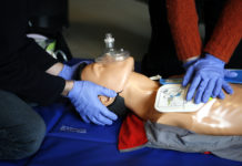 Indiana 911 dispatchers must get CPR training under new law
