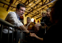 Black mayor of racially diverse Iowa city backs Buttigieg