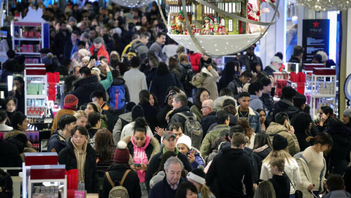 APTOPIX Black Friday Shopping