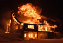 Early Monday morning fire in Pierceton claims home