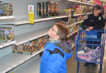 FOP Provides Kids With Christmas