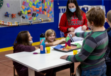 Grace Students Volunteer At BYC For eLearning Days