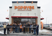 Popeyes Officially Opens With Ribbon-Cutting