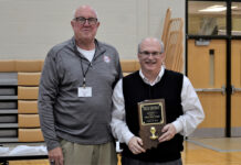 Sports broadcaster Roger Grossman honored by Indiana Basketball Coaches Association