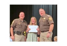 Elise Kruger awarded Hochstetler award