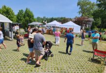 Big crowds, intense pop-up storm part of weekend Arts Fest in Winona Lake