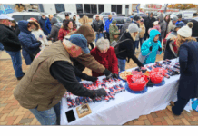 Banner program honoring veterans finds a new home on courthouse square in Warsaw