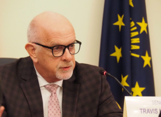 Trump posts backing of possible challenger to a top Indiana senator over redistricting