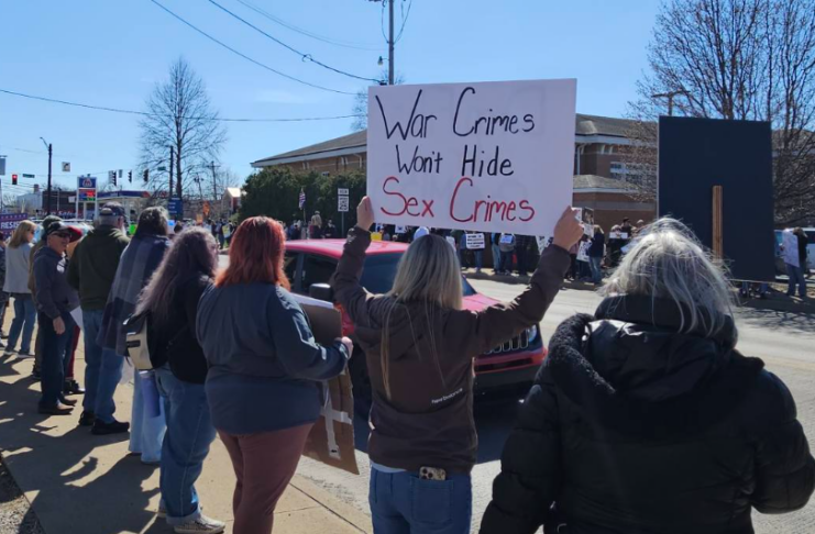 War with Iran and other issues fuel anger at ‘No Kings’ protest in Warsaw