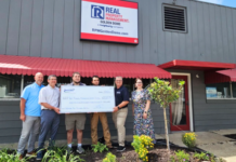 Chamber celebrates first facade grant awarded to new business on Winona Avenue