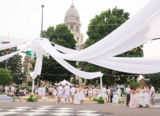 Le Diner en Blanc returns to Downtown Warsaw with new carry-in dining option