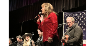 Country Christmas Concert featuring Suzie McEntire will be at new Wawasee Performing Arts Center